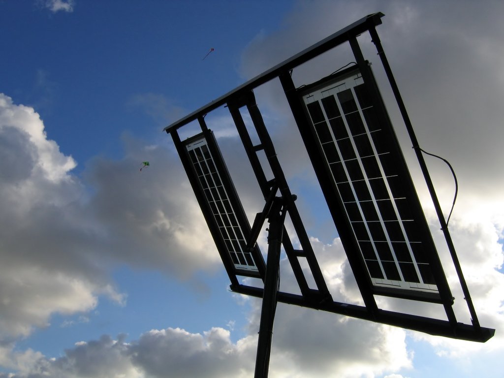 Sabes que los nuevos #panelessolares aprovecharan el calor del sol o la lluvia-Descubre como buff.ly/1XZ7zXP