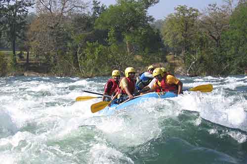 PlanetGoaTweets's tweet photo. Get ready for white water rafting #goabuzz #goamonsoon #whitewaterrafting
https://t.co/jCQZZMq6Lv https://t.co/iSLHqJWr4g