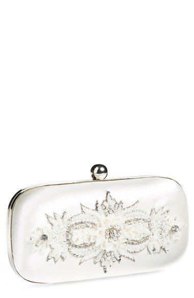 'Narke' Bridal Minaudiere
shop.nordstrom.com/c/white-handba…
