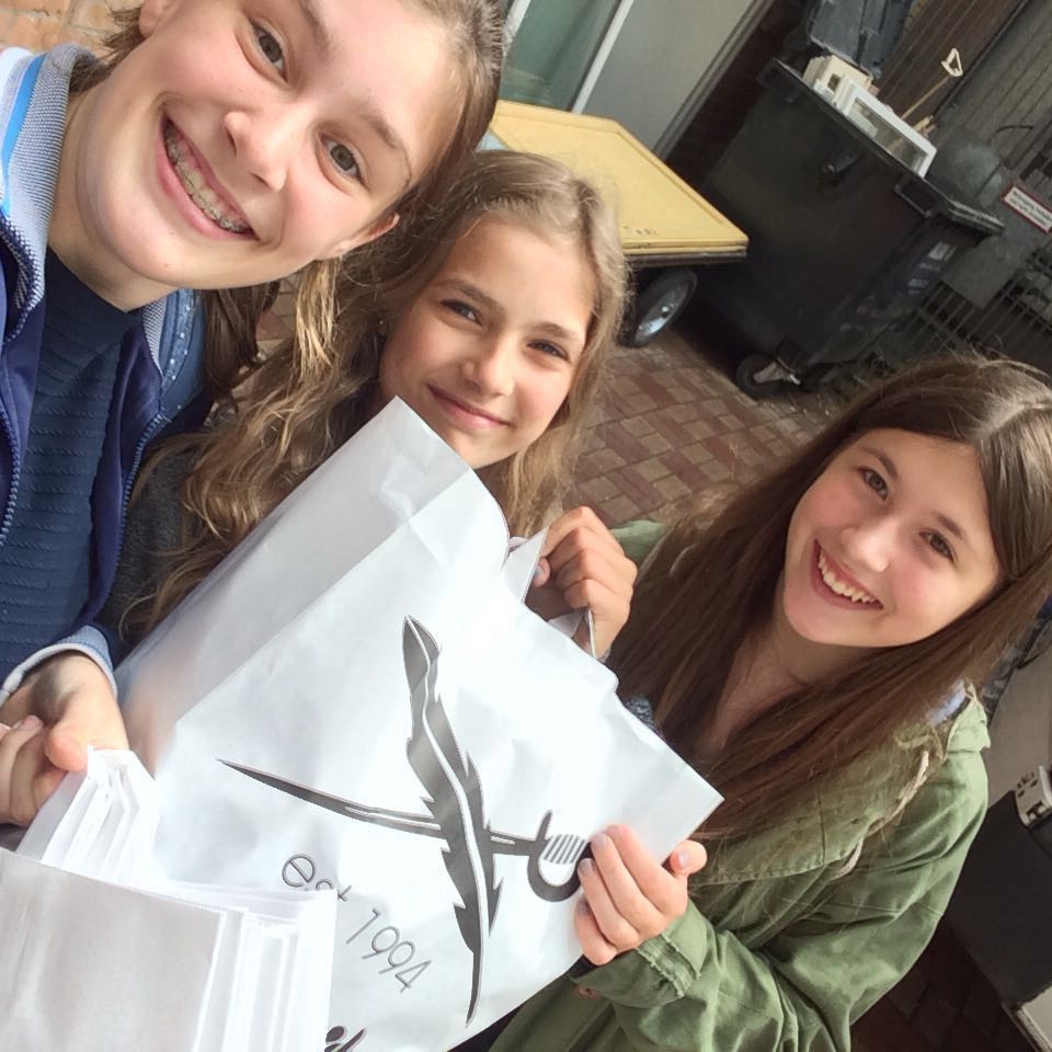 Yeah, #Sponsor gefunden! Habt ihr Ideen, wer noch Sachpreise für eine Schultombola geben könnte? #schulenfürhaiti