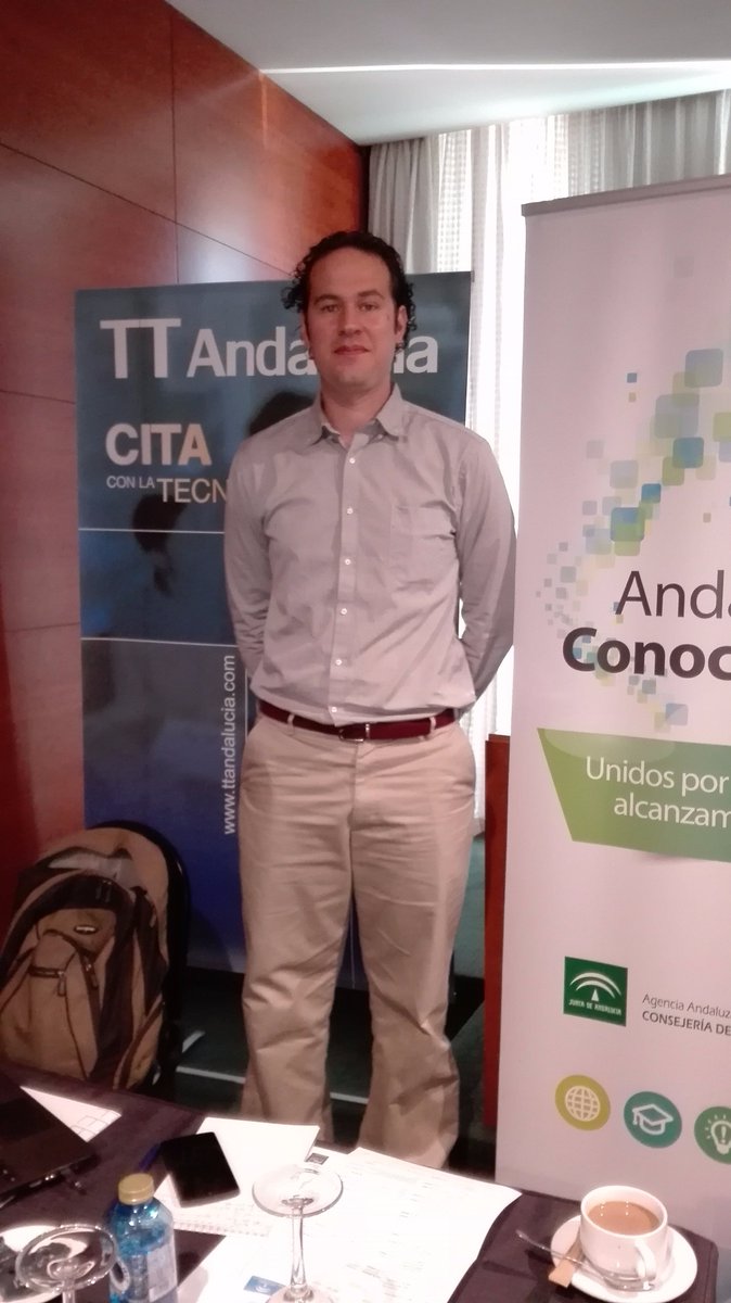 CITIC_es's tweet image. Nuestro experto en proyectos europeos Alejandro @alxo, en el foro de transferencia tecnológica @SmartCT2016