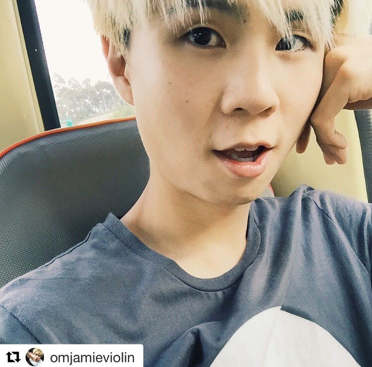 OMJAMIE_UPDATES's tweet photo. Update:
Too hot to live 😩🔥
Too cool to keep 💧😌
#omjamie #OMJ #TGIF #kpopviolinist #youtuber #blonde #onfiremode https://t.co/XcpE2L7yWR