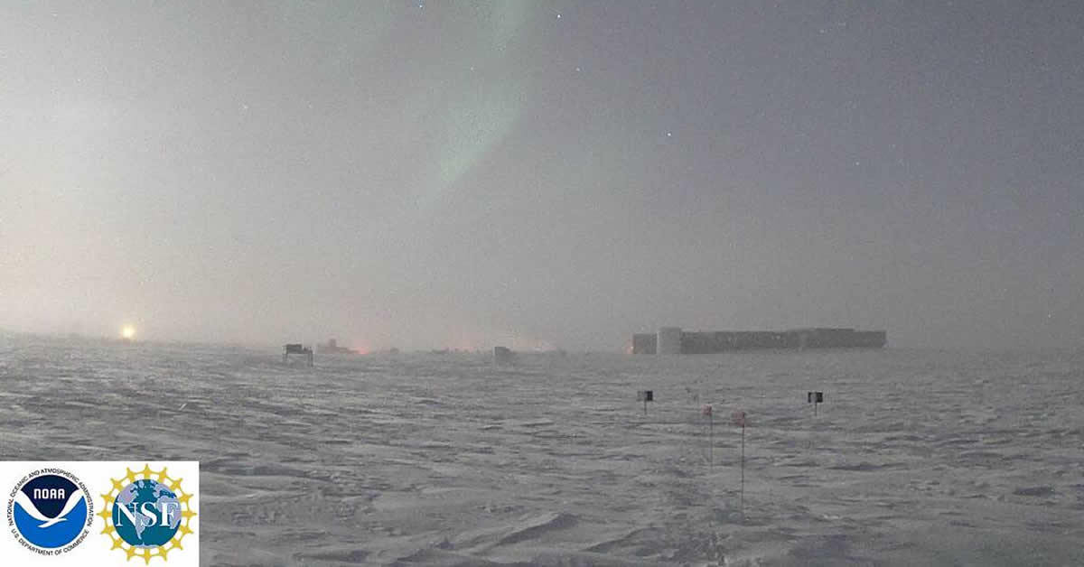 SMHI's tweet photo. #NOAA: #Sydpolen nådde som sista plats på jorden en koldioxidhalt över 400 ppm. #klimat https://t.co/p90u2IyDRE https://t.co/yNPJtXthok