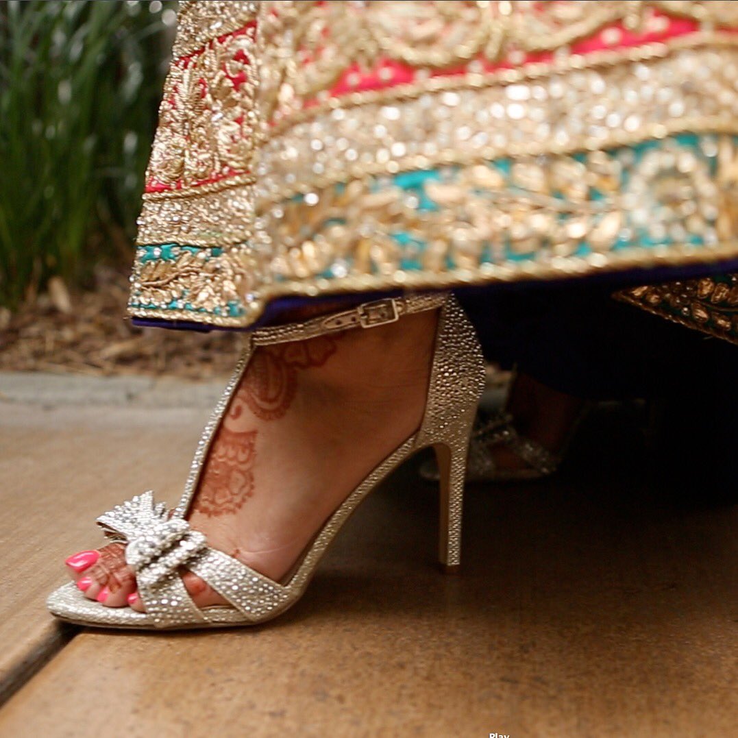 roblesvideo's tweet photo. #sikhwedding #indianwedding #punjabiwedding #roblesvideo #anandkaraj #weddingfilm https://t.co/m56jSnCsTI
