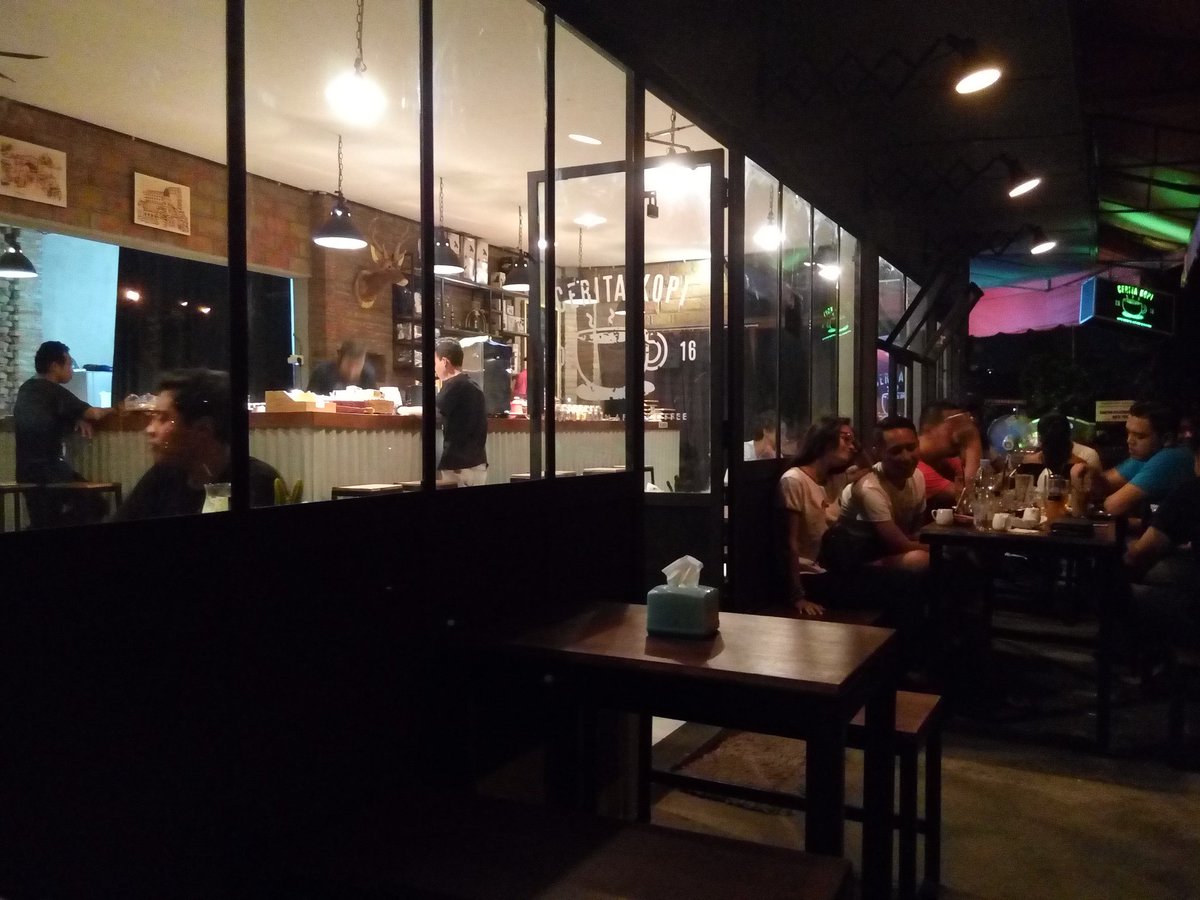 Cerita Kopi: Malam Yang Syahdu