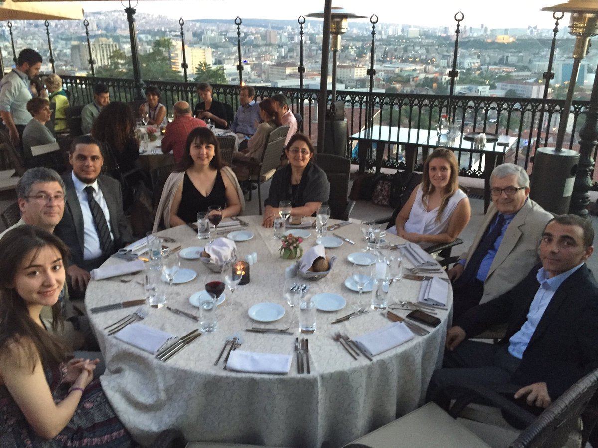 #AnadoludaAtılım sempozyumumuz #Ankara Kalesi gölgesinde veda ediyor.. Ekip yeniden.. <a href="/AtilimUniv/">Atılım Üniversitesi</a>