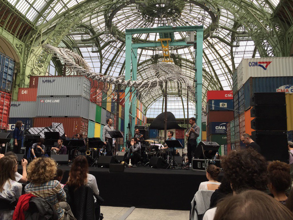 VPoussou's tweet photo. L'orchestre national de Jazz à #Monumenta2016 https://t.co/mFbWdW1kPC