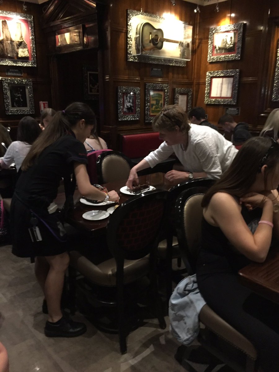 snoor786's tweet photo. @BHSparistrip  #kirkpatrickhasnewjob https://t.co/67cseT55s2