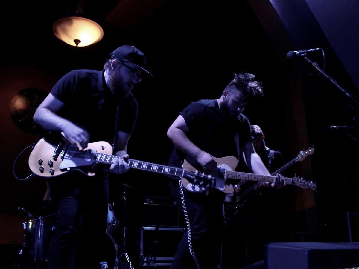 LemonadeMag's tweet photo. AaronBecker of @WeStayOutside chats w/ us #NewMusic #Interview #Indiana #AltRock #OkayforNow https://t.co/Onuc695JA2 https://t.co/8rkgNg1u5S
