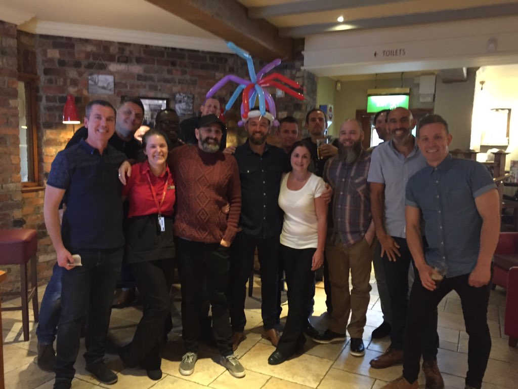 Our new starter and Vanessa entertaining the Stags tonight 😆💒 <a href="/AhmetDuzenli/">Ahmet DÜZENLİ</a> <a href="/WeAreSUGM/">WeAreSUGM</a> <a href="/SpencerGraydon/">Spencer Graydon</a>