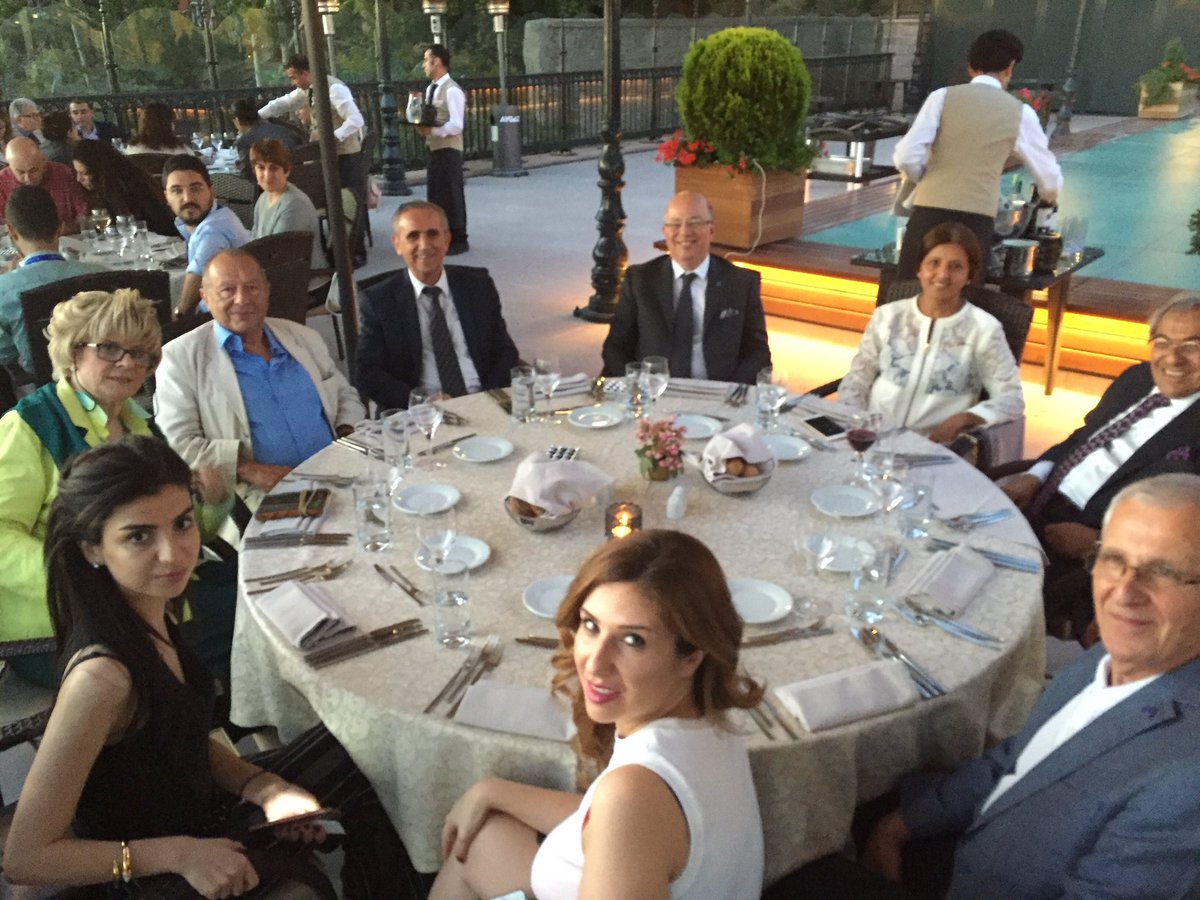 #AnadoludaAtılım sempozyumumuz #Ankara Kalesi gölgesinde veda ediyor.. Protokol masamız.. <a href="/AtilimUniv/">Atılım Üniversitesi</a> #Safranhan