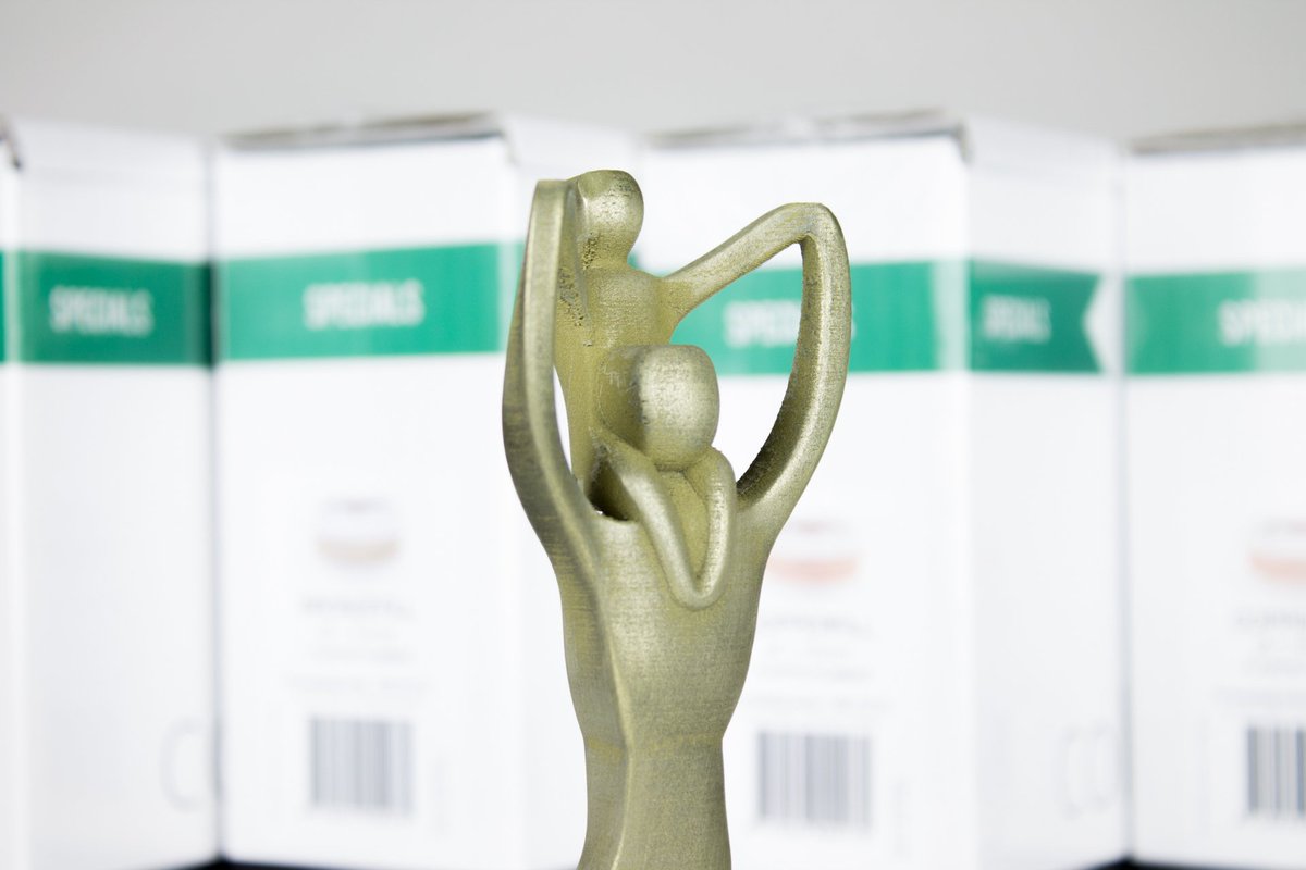 ColorFabb's tweet photo. For the fathers: Sculpture by @MakePrintable (https://t.co/x398LnmENk) in #brassFill #FathersDayIsComing #3dprinting https://t.co/Zl0x7jPhFs
