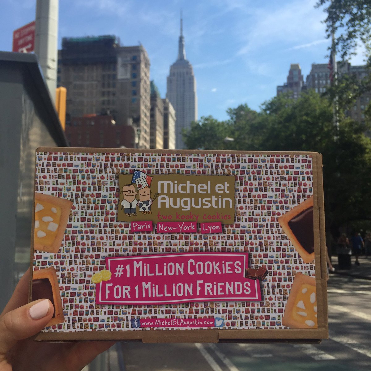 rayleonardi's tweet photo. Excited to share these Michel et Augustin cookies I just got with my office! @Tapad #1millioncookies #giveaway https://t.co/aBVyL4Z0gk