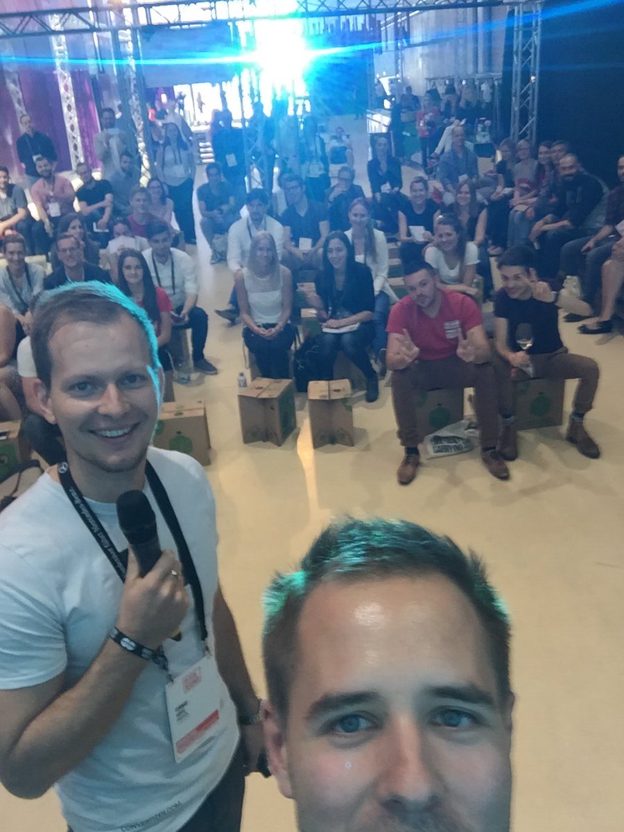 convertizer_com's tweet photo. Danke für die tolle #Masterclass #wethinkahead16 @wethinkahead #convertizer #wethinkahead #fifteenseconds https://t.co/alRhwZvozG