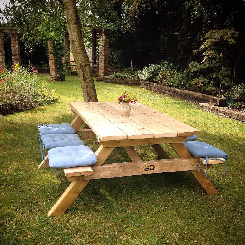 Brand__designs's tweet photo. Happy #NationalPicnicWeek the #scaffold #picnic table is ready to go!  #PicnicWeek #picnic https://t.co/8TtlAEtbB4