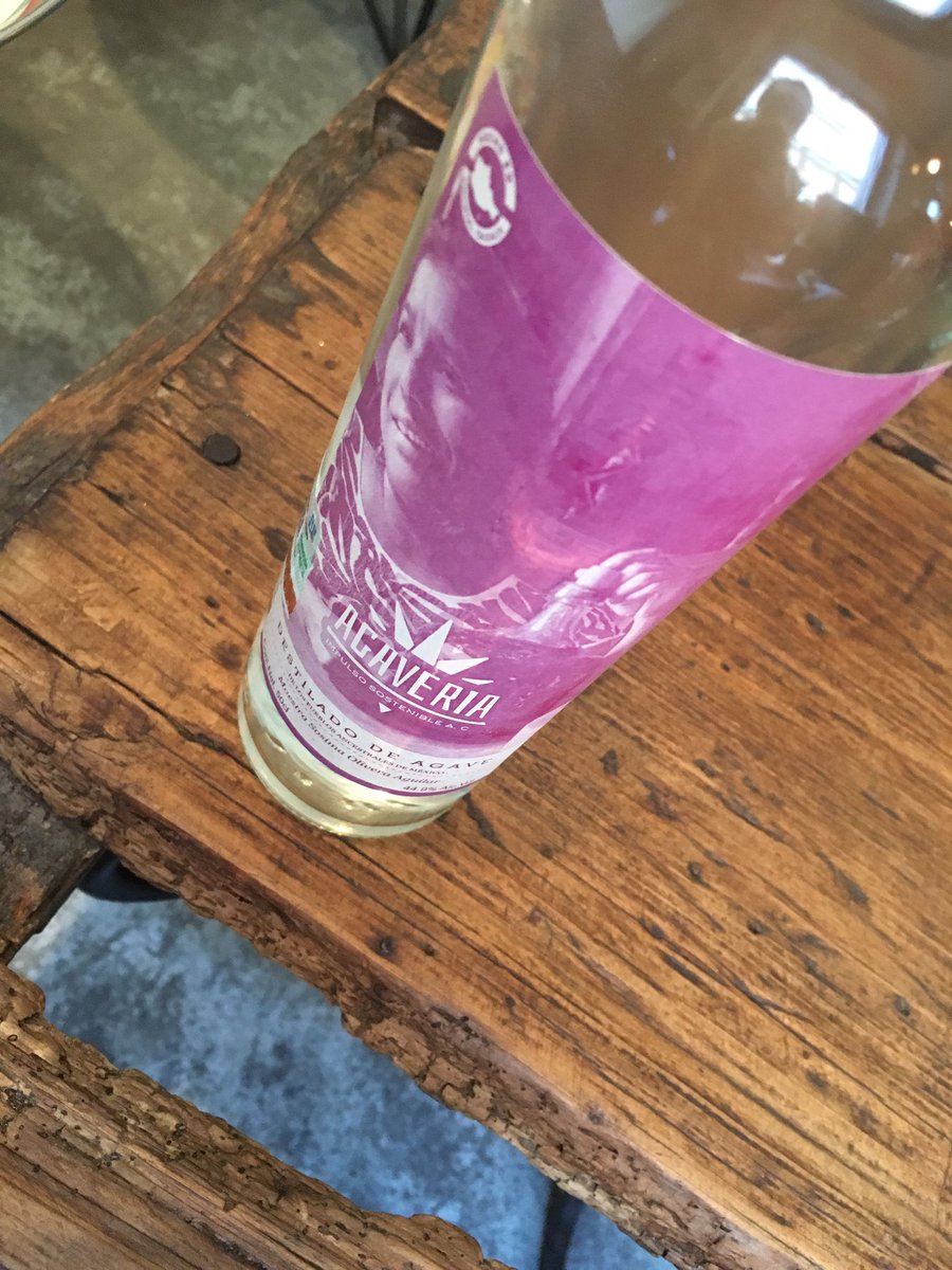 BacoyBoca's tweet photo. La historia de los #maestros #artesanos del mezcal en #mejico cooperativas para hacernos disfrutar de estas delicias https://t.co/4TxqkQhiB1