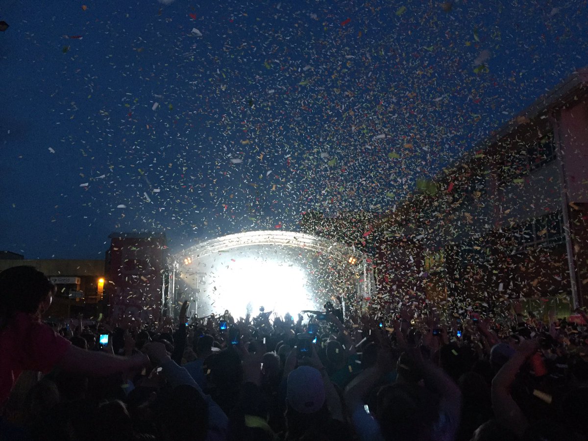 JR_techservices's tweet image. From staging to full production, weddings to festivals we do it all. Be happy to help