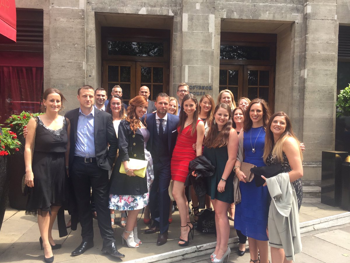 BeccaGrunbaum's tweet photo. #AEO #aeoawards @DBSchenker https://t.co/H6aVDOnc72