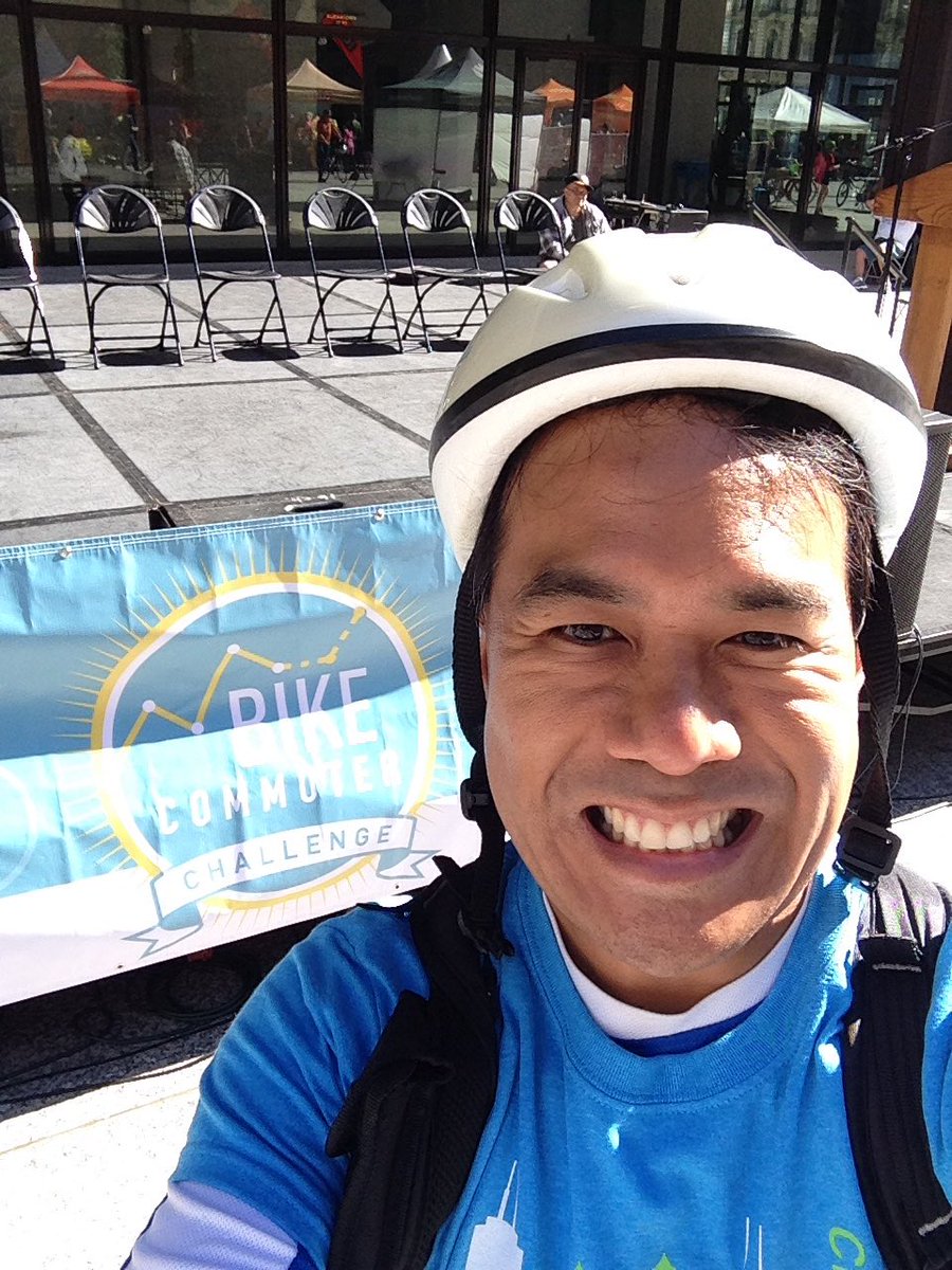 camachoric's tweet photo. Perfect day to Bike to Work #teambcbsil #chicagobikeweek https://t.co/3H44FB9H1K
