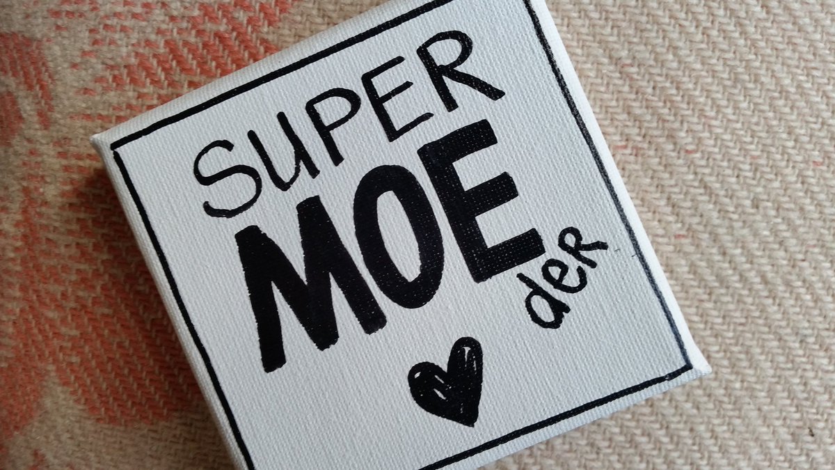 esther_kant's tweet photo. Oh nee...bedoel deze! Haha
#supermoe(der) van #zorg https://t.co/dEA3BPiiL9