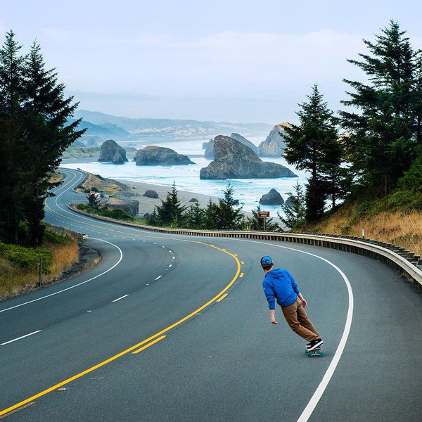 Piclogy's tweet photo. Highway 101 in Oregon. Roads this iconic were designed to be skated | Photography by ©TravisBPhoto https://t.co/Srr5P2IMNT