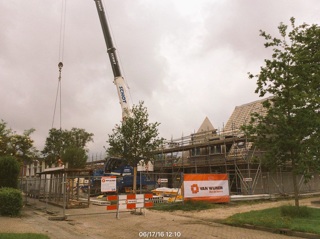 HarmenByl's tweet image. Hoogste punt bij de woningen @Sintmapark #Tolbert ! Vandaag fijne traktatie gekregen van onze klanten, Super!!