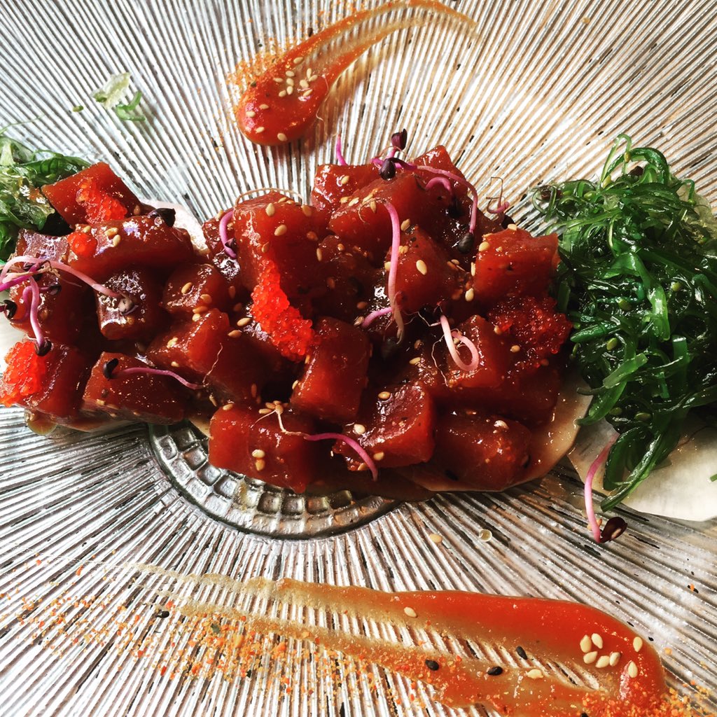 Espectacular atún rojo picante en <a href="/La_Mamela/">La Mamela</a> !!😍😍#viviendodelamamela #sevilla #maravilla #ricorico #operacionbikini