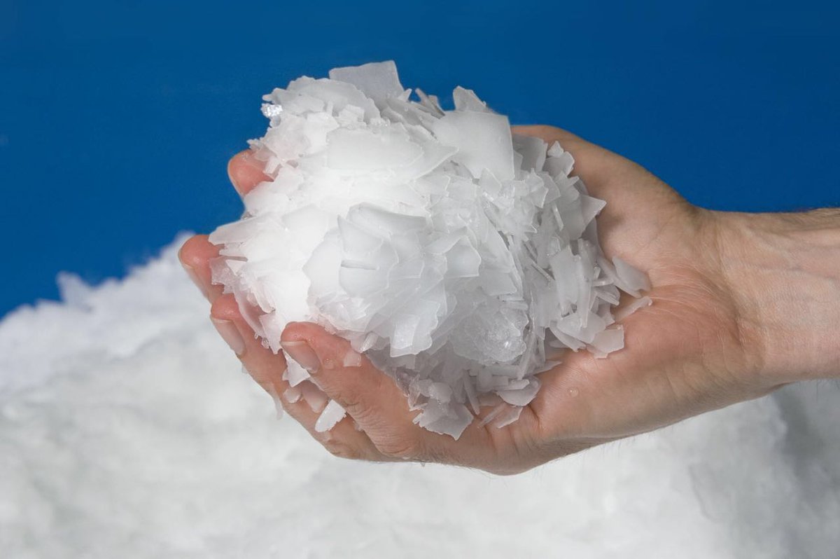 RoySparringa's tweet photo. Lindungi pangan mudah rusak (#PerishableFood) dengan suhu dingin. Jangan gunakan formalin! #IceFlake #ColdChain https://t.co/6Z7jDIbaTp