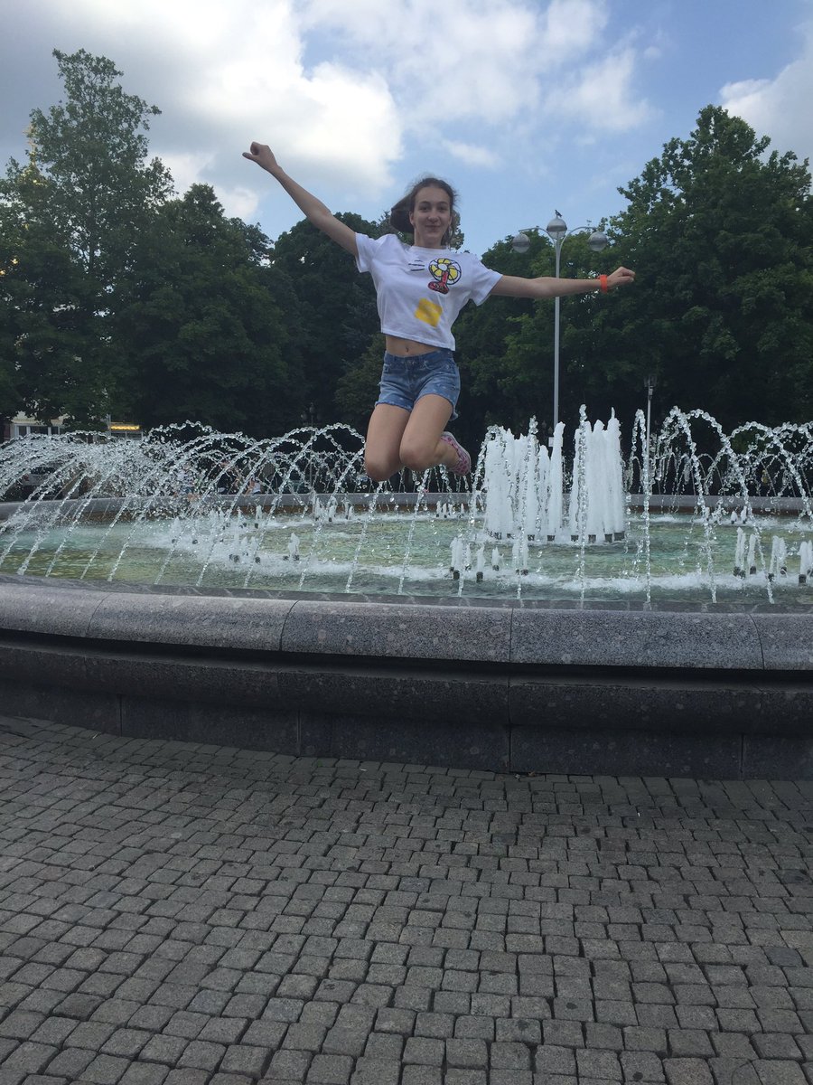 avanesovameliy7's tweet photo. photo shoot for the album was successful😜
#PHOTOSESSION #JUMP2016 https://t.co/oGCpKPSiLb