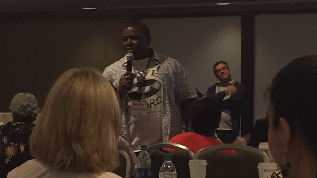 ARTSmemphis's tweet photo. "Once upon a time there was a Fellow" - visioning story from #artmemfellows #communityvisions #AFTACON https://t.co/lRicEioVT5
