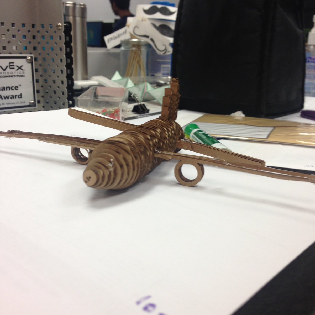 RiskyTeacher's tweet photo. The last batch of laser cut #123dmake projects at #fhlearn https://t.co/mgUzh2no51