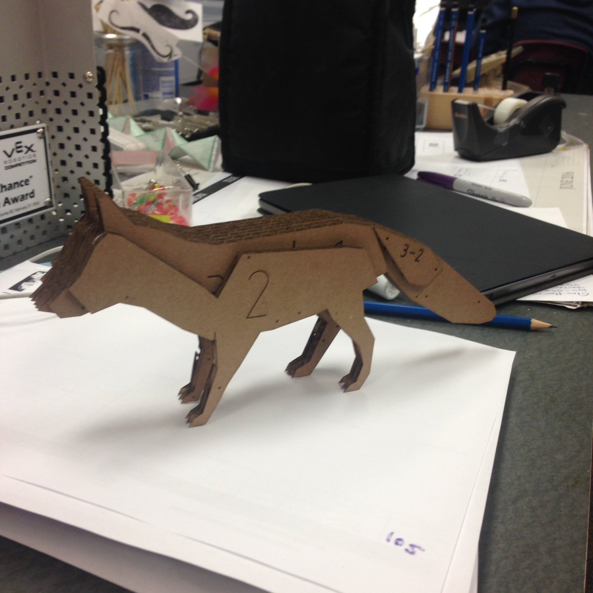 RiskyTeacher's tweet photo. The last batch of laser cut #123dmake projects at #fhlearn https://t.co/mgUzh2no51