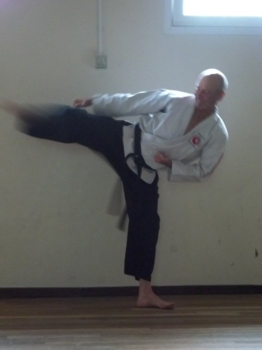 We know that karate is a great sport, but what are the real benefits of it? qoo.ly/9ijrn/0