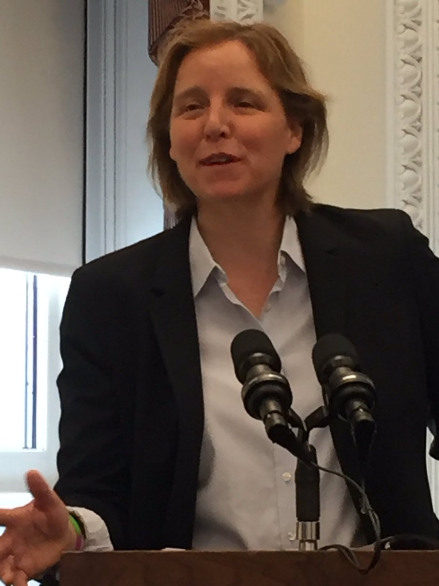 KIDMuseumMD's tweet photo. We need to keep broadening participation in creative making and innovation #NationOfMakers https://t.co/w64y6jUWhI