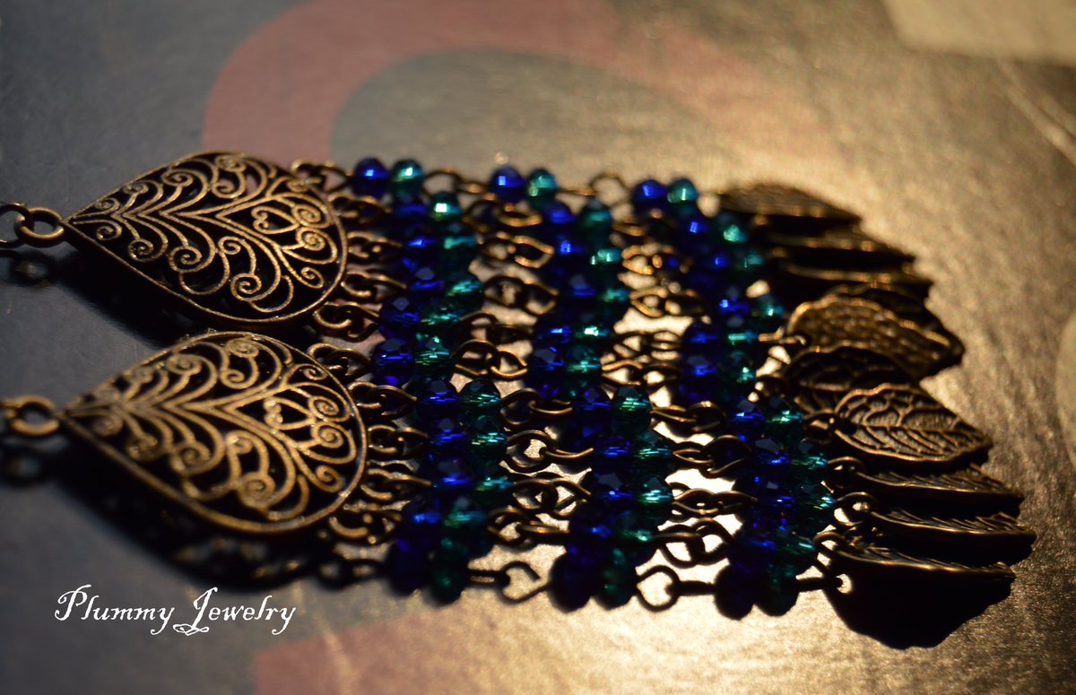 PlummyJewelry's tweet photo. https://t.co/4w4GZvM0ps #blue #chandelierearrings #boutique #etsy #fashionblogger #trend #fashion #jewelry #sandiego https://t.co/rwCvuElhSV