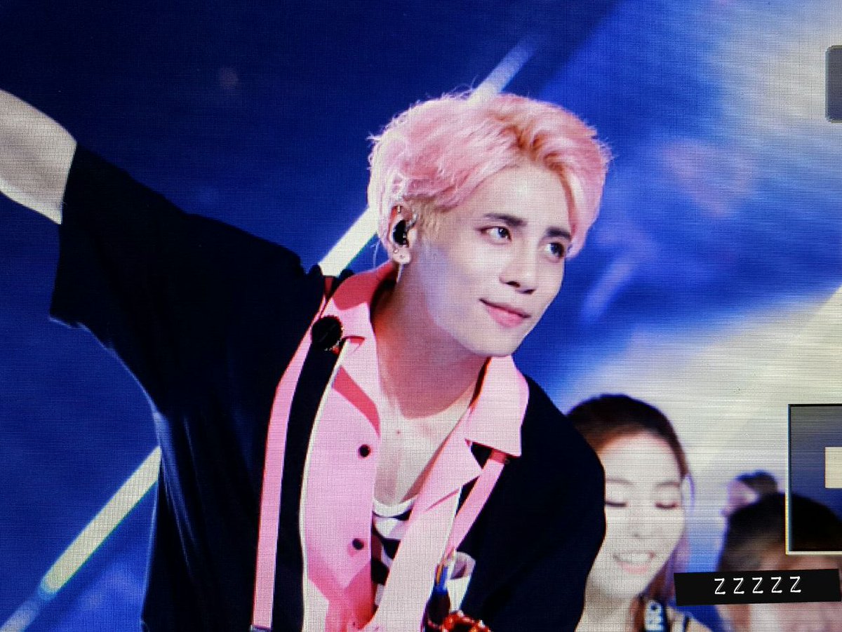 1210Heena's tweet photo. 160617 수원 kpop #종현 #Jonghyun https://t.co/1swGDAxets