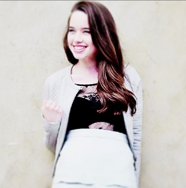 Anna Popplewell tweet media