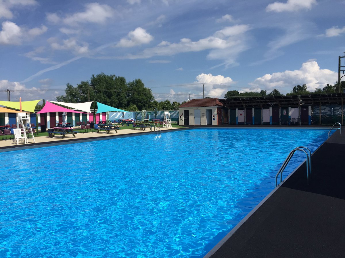 BathurstPool's tweet photo. Please support the Friends of Bathurst Pool by following our new Twitter account. #BathurstPool https://t.co/xkGQ7opGiN