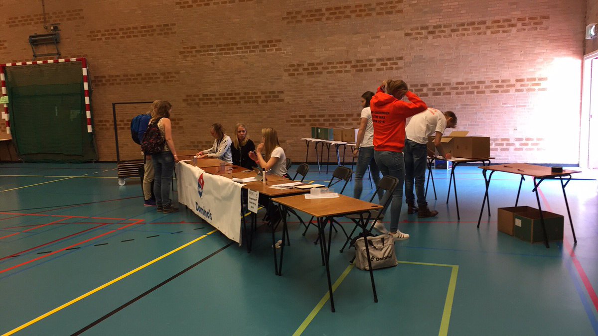 Vergeet niet je pizza te bestellen! #gnsk16