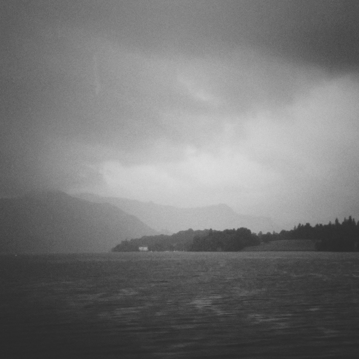 mark_lj's tweet image. This afternoons phone shot from work. Weather closing in. Phone struggles in these conditions but you get the idea.