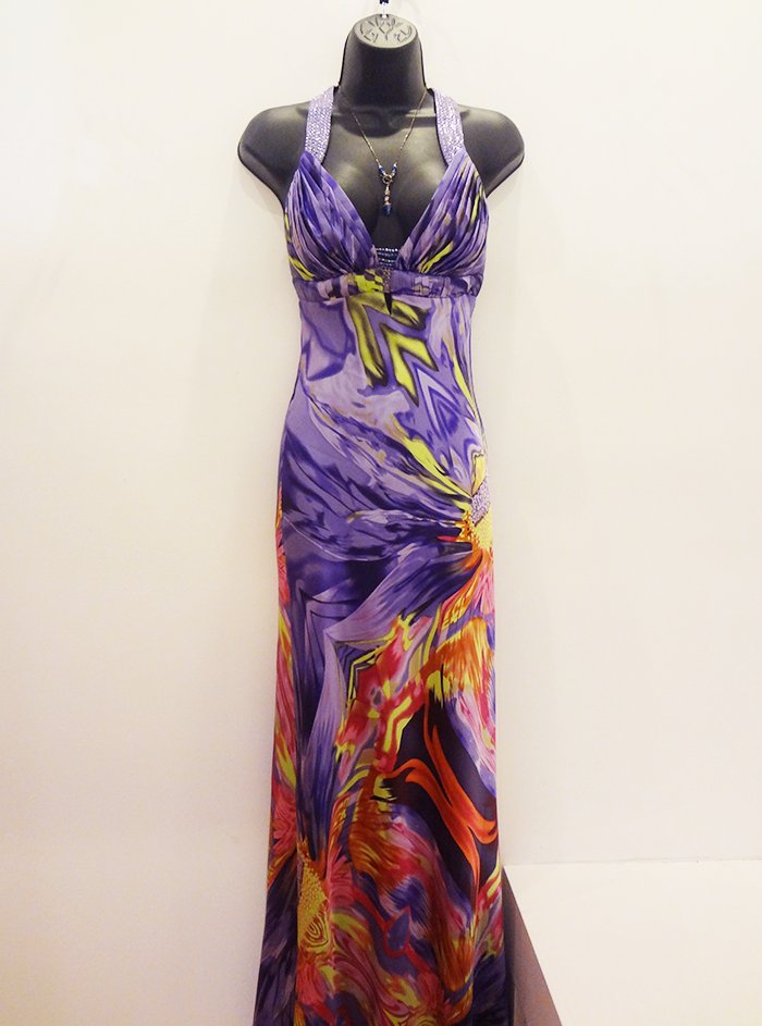 ConsignDivaJC's tweet photo. Style Steal! This stunning Niki Liva maxi is $39! Come grab this dress and more today! #johnscreek #atlconsignment https://t.co/sCB15TdSxc