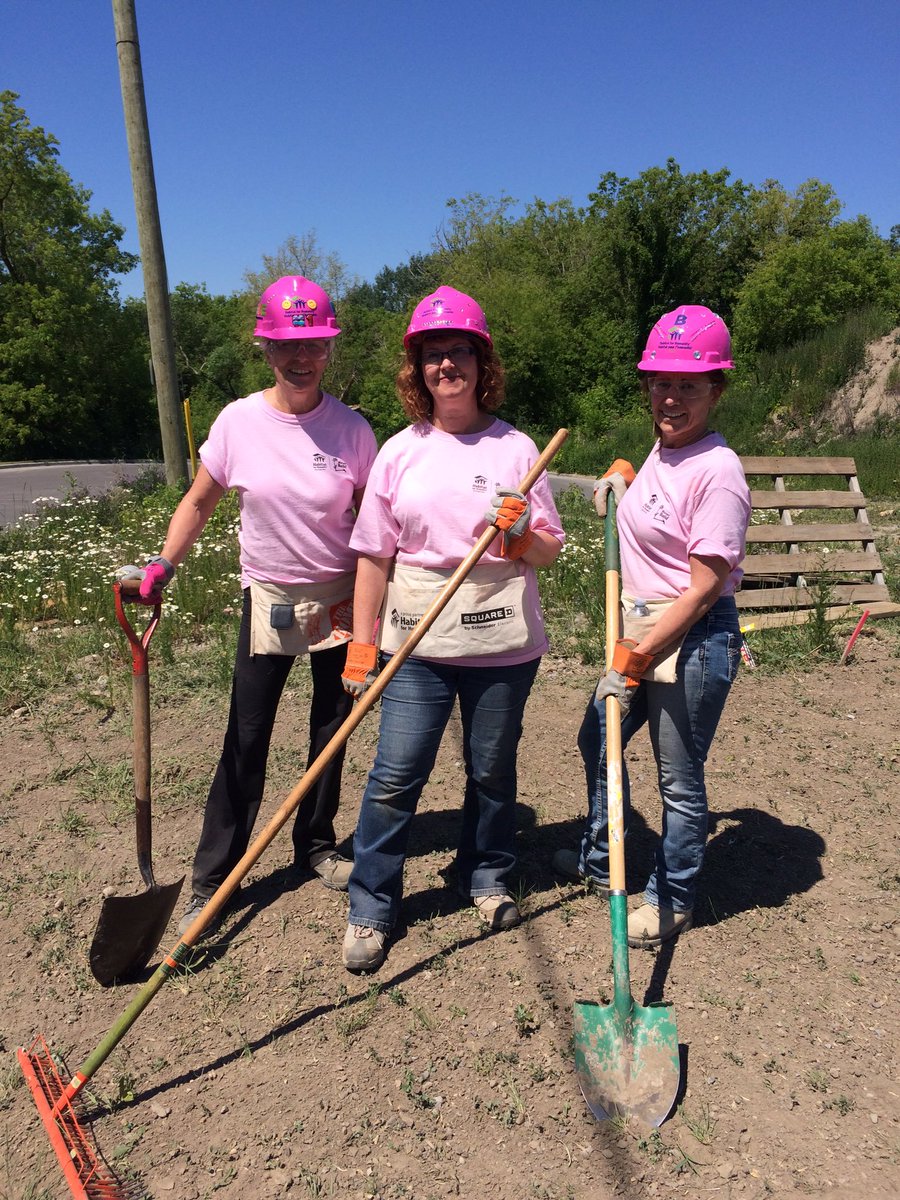 HabitatDurham's tweet photo. Hardworking ladies on this hot day during Day 4 of #HabitatDurhamWomenBuild #DecorTherapyPlus https://t.co/3aOT0YDleF