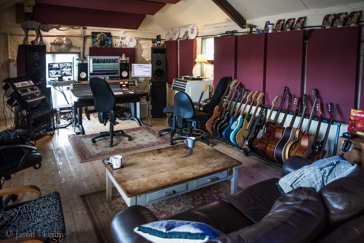 WeAreFocusrite's tweet photo. So, who's in the studio this weekend? 

Picture: @EdgeRecStudio https://t.co/Duz88KExvL