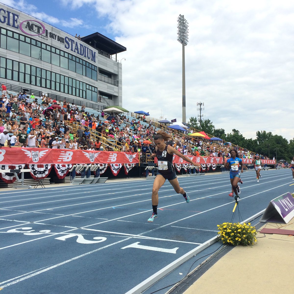 milesplit's tweet photo. 2:07.99! New National Record! 50.93 split by Sydney McLaughlin!! #NBNationals https://t.co/YJTkDfxLR7