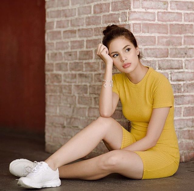 MVFanaticsOFC's tweet photo. Pretty! @MichelleVito 😍🌟 #FabPH https://t.co/WC5gAeo6av
