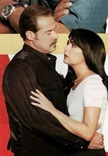 LasAmazonasWeb's tweet photo. Rt si crees que @victoriaruffo31 y #CesarEvora hace una pareja maravillosa ! 
#ParejaTekila 😍❤👏😘 

RT RT RT 😂😂👏 https://t.co/la7A9z687h