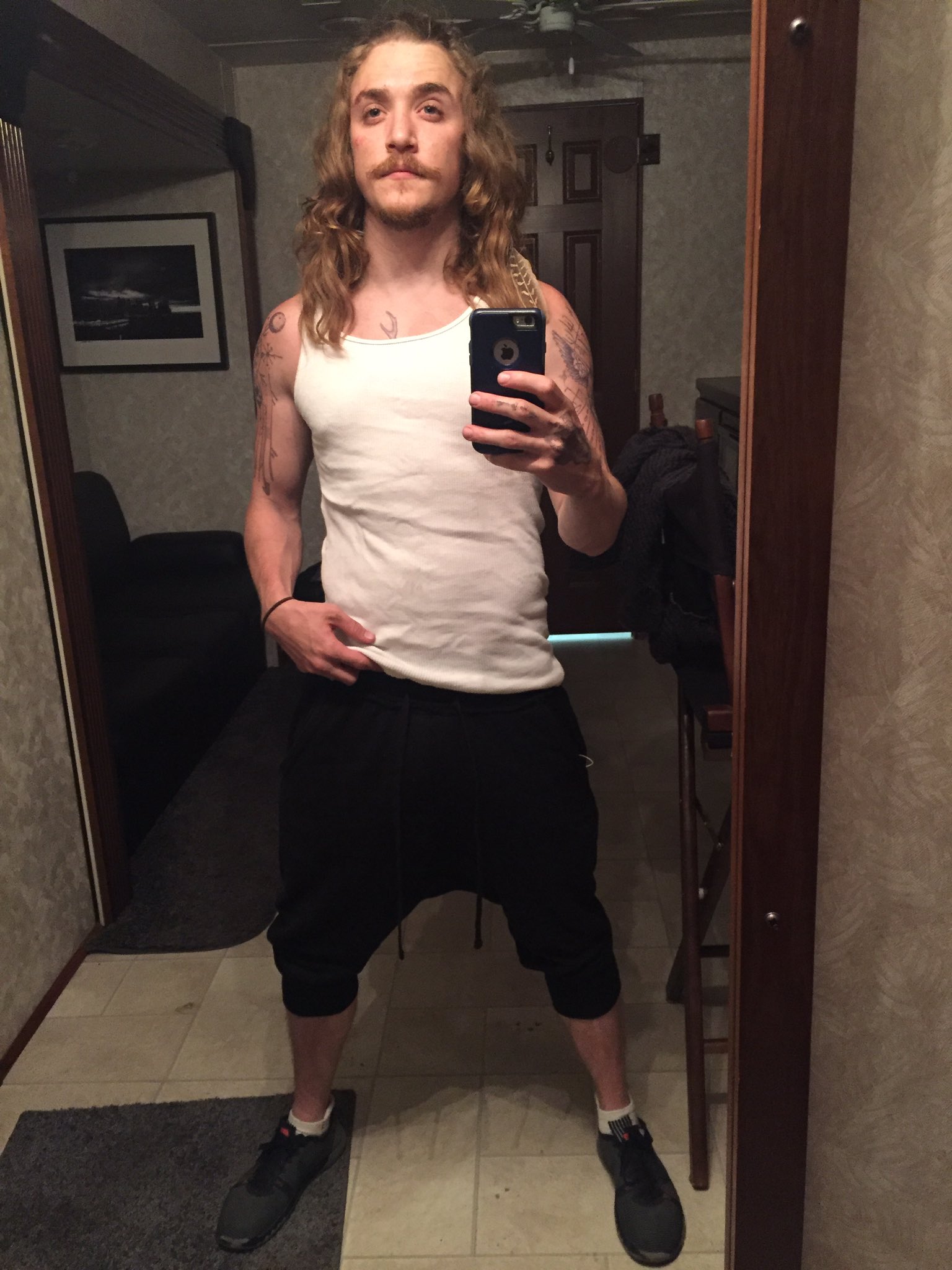 Kyle Gallner on Twitter: "If Hasil raided my closet.... Bc all I wear