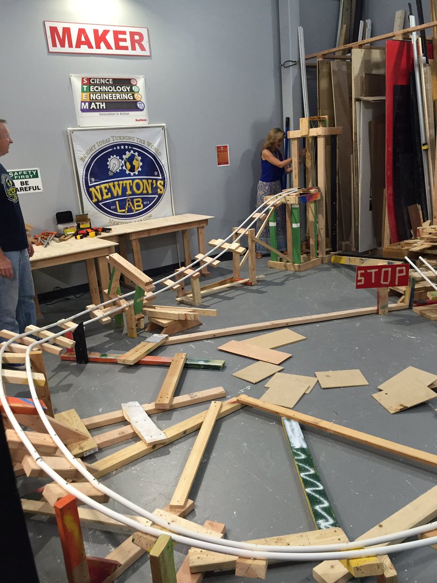 SciTechDC's tweet photo. Building roller coasters at #scitechdc with Newton's Lab. #makerspace #makers #raytheon #stem #friscotx #dfwkids https://t.co/rJbSmdIPid