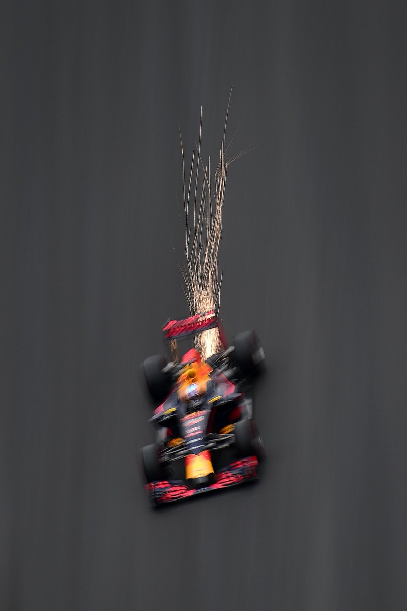 ClKqAHfVEAAtV9r.jpg