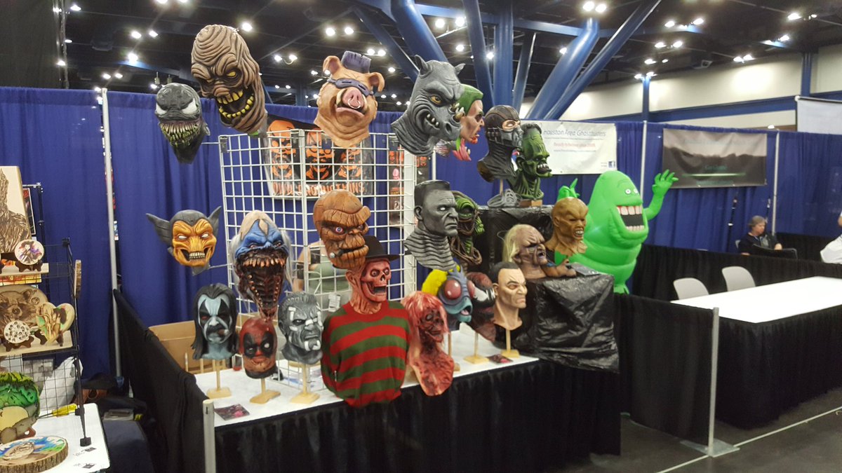 DWNProd's tweet image. #CPHOU row 2700 #horror #indieartist #masks #cosplay